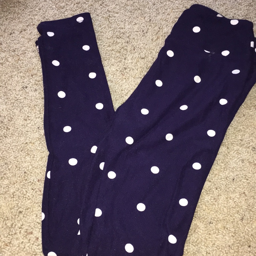 Lularoe purple and white dot leggings